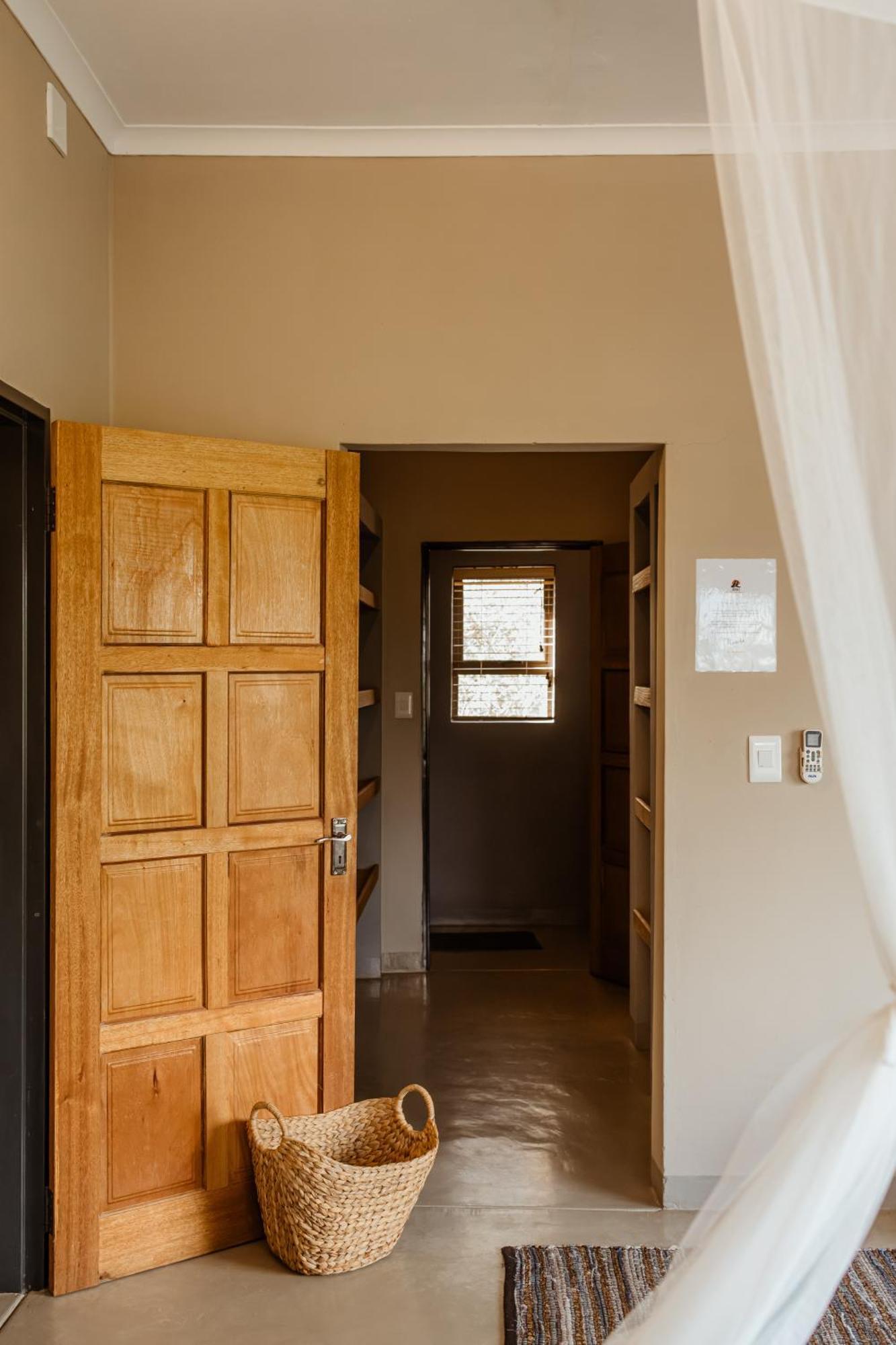 Jackals Dream - Self Catering Villa Bordering Kruger National Park Marloth Park Exterior photo